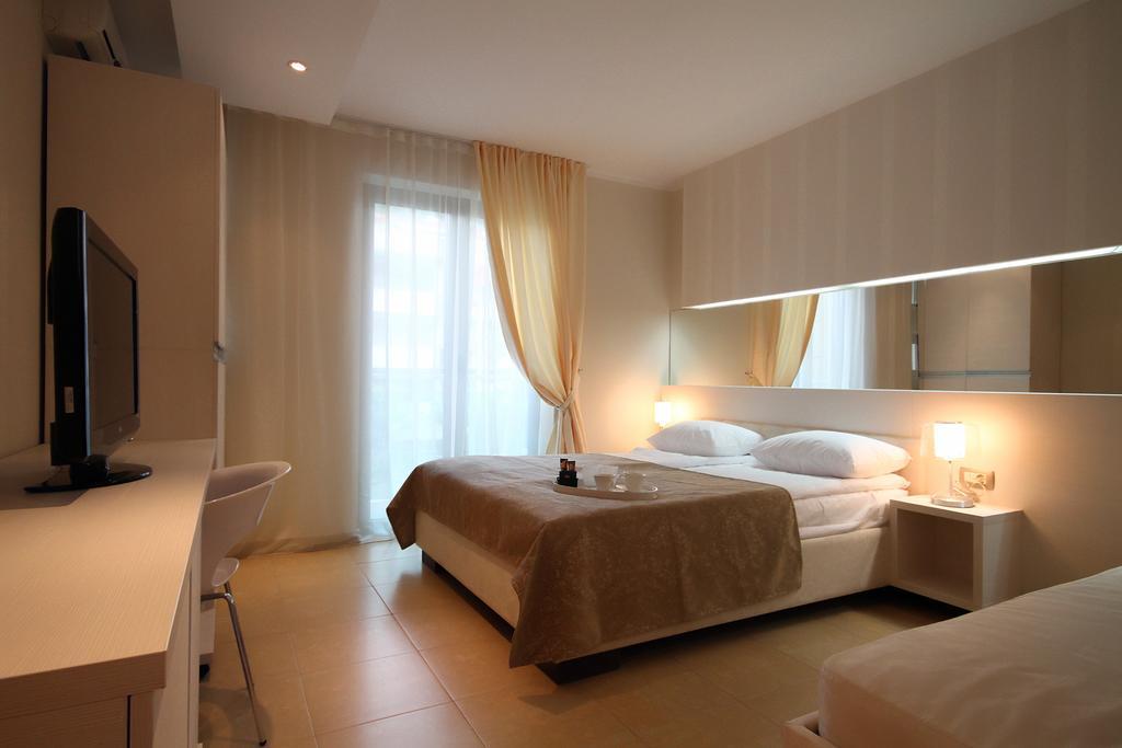 Domador Rooms & Apartments Bečići Buitenkant foto